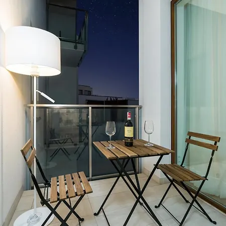 Lejlighed Luxurious Studio Old Town By Renters