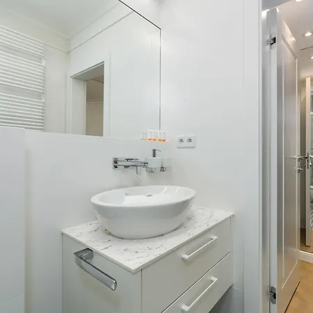 Lejlighed Luxurious Studio Old Town By Renters
